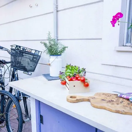 Apartment With Terrace And Garden Next To Marjan Park - 2 Free Bikes Split Exterior photo