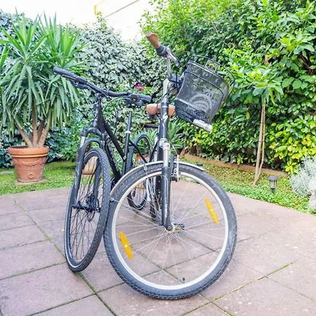 Apartment With Terrace And Garden Next To Marjan Park - 2 Free Bikes Split Exterior photo